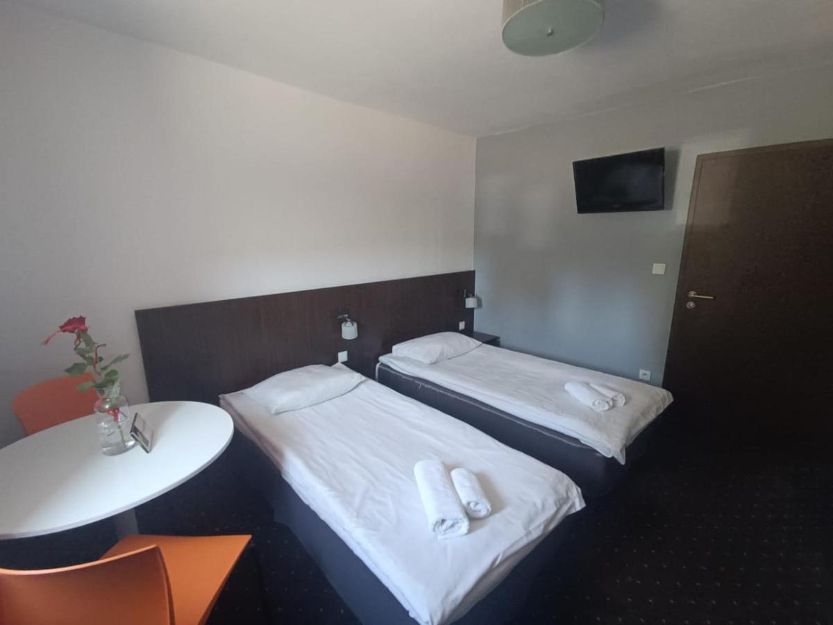 Aparthotel Strefa Budget Тыхы Экстерьер фото